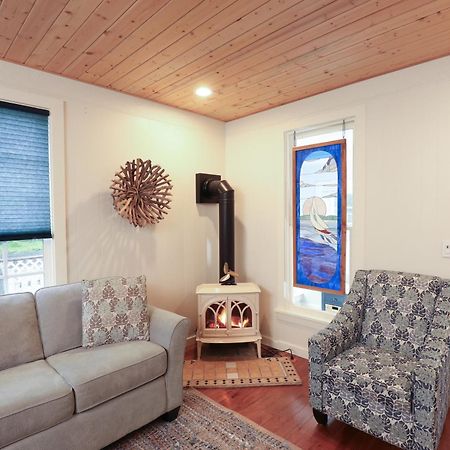 Enchanted Cottages By The Sea Seaview Екстер'єр фото